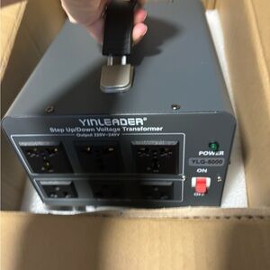 Yinleader 5000 Step Up/Down Transformer‎ Converter YGL5000